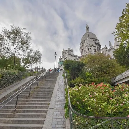 Apartment T1 Prestige Montmartre *